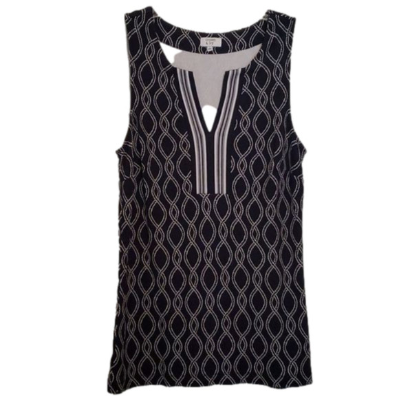 Crown & Ivy Women's Sleeveless Split Neck Printed Top Size Small - Picture 1 of 8